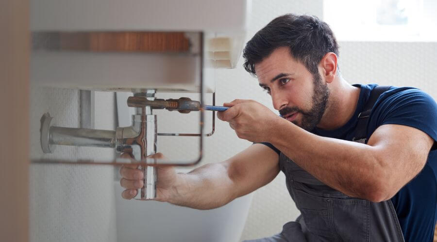 Expert burst pipe repair services in Burr Oak, KS